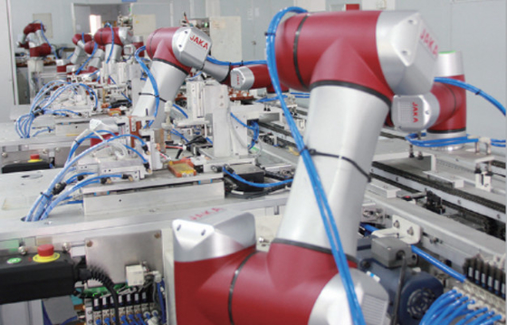 6軸線3kgのペイロードの共同の盗品およびJAKA Zu 12のロボットを置くためのOnrobot RG6のロボット グリッパー