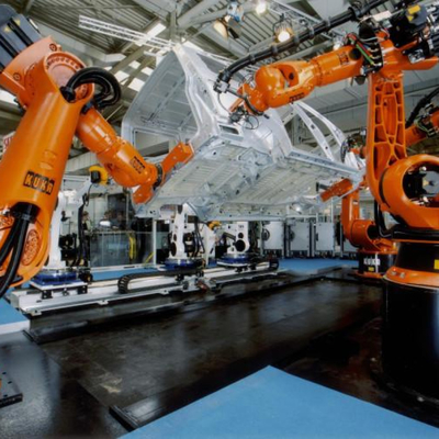 KUKA KR 240 R3330 CNGBS線形ガイドレールによるパレティ化ロボット 自動機械用重量 240kg ロボットアーム