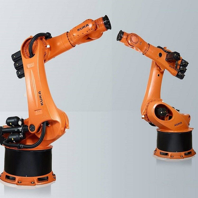 KUKA KR 360 R2830 ロボットアームペイロード 360kg CNGBS組立ライン付き エンジン組立としてピックアンドプレイスマシン