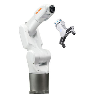 KUKA コボット KR 4 R600 ピック・アンド・プレイス・マシンとしてオンロボットのグリッパーを操作する