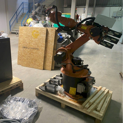 6軸ロボットアーム KR 20 R1810 CNGBSロボットドレスパック付き