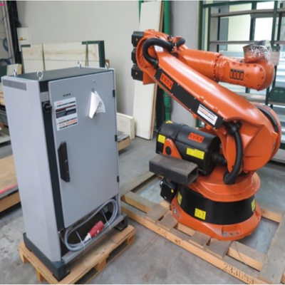 クカ6軸ハンドリングロボットアーム KR 240 R3330 CNGBSロボットガイドレール付き ハンドリングロボット