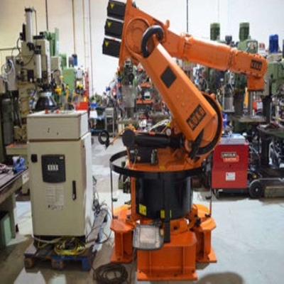 クカパレット化ロボットアーム 4軸 KR 470 PA CNGBS浄化器を産業ロボットとして自動化