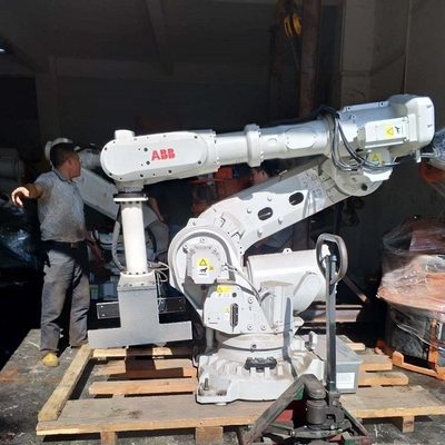 6 軸 ロボットアーム ABB IRB2600-20/1.65 溶接用のABB ロボットとして CNGBS ロボット位置付け器