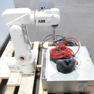 ABB 6 軸 ロボット アーム IRB 120 OEM ハンドリングのための組み立て機として CNGBSグリッパー