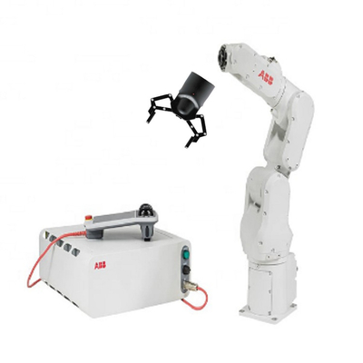 ABB IRB 1200 CNGBSグリッパーを搭載した産業用ロボット腕