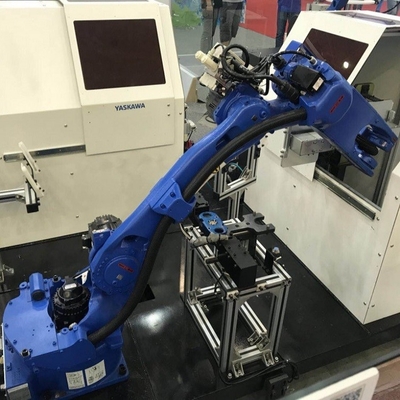 GP12 CNGBS ロボットカバー付きの産業用ヤスカワ ロボットアーム
