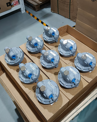 マソネイラン BR200 BR400 ブースターバルブポジショナー SVI2 SVI3とフィッシャー 67CFRフィルター調節器