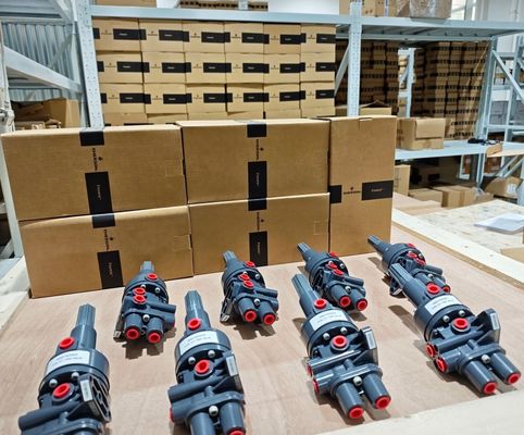 中国の空気圧デジタル制御バルブ、フィッシャー DVC6200 バルブポジショナー、67CFR フィルターレギュレータ付き