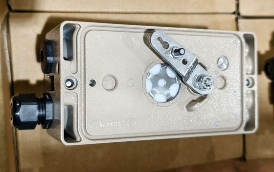 中国製空気圧制御ボールバルブ、Samson 3730/3731バルブポジショナーおよび3963ソレノイドバルブ付き
