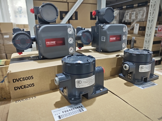 中国製空気圧制御バルブ、バルブコントローラーFisher DVC6205+DVC6215、リモートトラベルセンサー、スプリットタイプバルブポジショナー