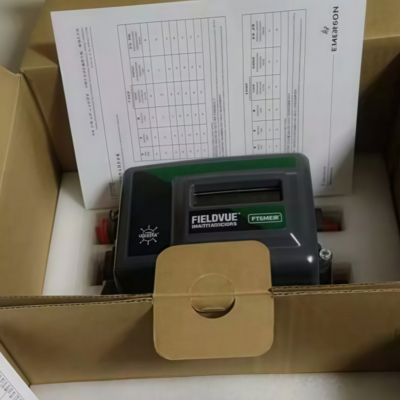 フィッシャー DVC2000 HART バルブポジショナー、67DFR 圧力調整器付き