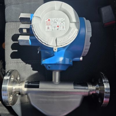 液体 ガス 流量計 E+H Proline Promass E 300 エンドレス・ハウザー コリオリ質量流量計