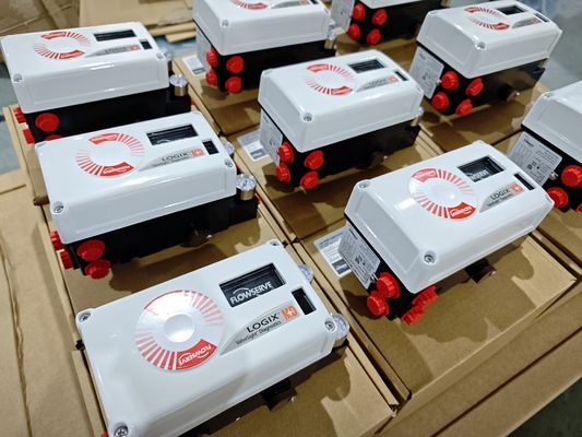 空気圧制御バルブと新品在庫FisherレギュレーターおよびFLOWSERVE 3200MD 520MD 3800MDバルブポジショナー