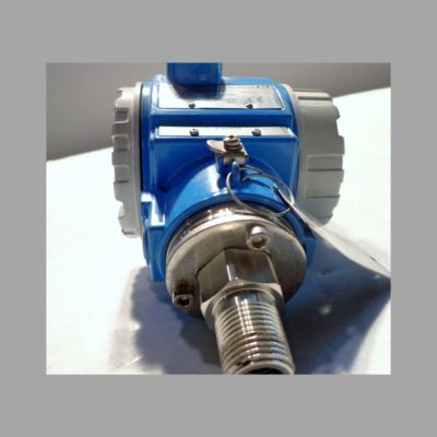 エンドレスハウザー Proline Prowirl F 200 渦流量計と Cerabar PMC71 デジタル圧力トランスミッタを備えた流量制御バルブスキッド