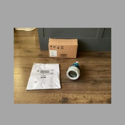 エンドレスハウザー Proline Prowirl D 200 渦流量計と Cerabar PMP71B 圧力トランスミッタを備えた減圧弁