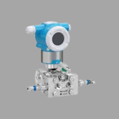 エンドレス+ハウザー プロライン プロウィル R 200 流量計とデルタバー PMD50 差圧伝達器の圧力/流量制御装置.