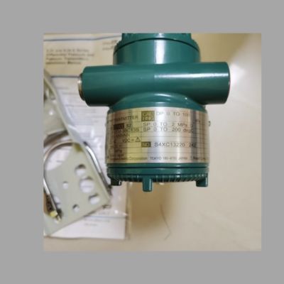 横川VYシリーズ渦流量計とEJXシリーズ910A多変数送信機を装備した圧力/流量制御システム