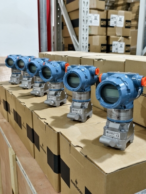 Rosemount 3051 圧力トランスミッタ 137.89バール IP65 ステンレス鋼