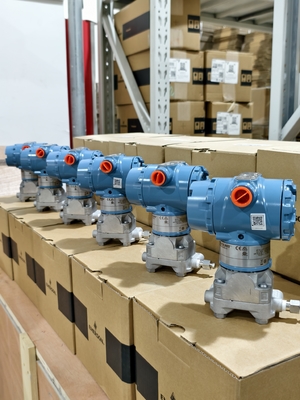 Rosemount 3051 圧力トランスミッタ 2000psi レンジ 316L ステンレス鋼 在庫サプライヤー