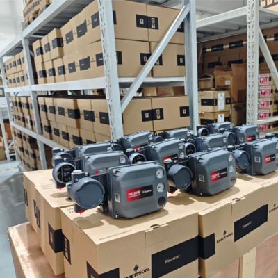 Fisher DVC6200 空気圧バルブコントローラ バルブポジショナ スマートポジショナ および Buerkert タイプ 5404 ソレノイドバルブ