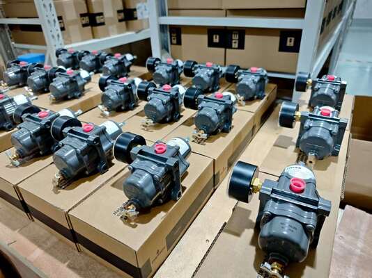 フィルター調節器とシエムス バルブ位置付け器の中国制御バルブ 産業用コントロのストックサプライヤー