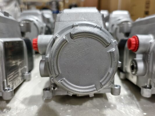 精密マソネイラン SVI3 パネウマティック制御バルブ HART通信プロトコル ステンレス鋼のバルブコントローラ