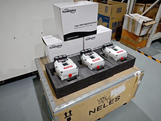 高精度 Flowserve Logix 3800 3800E デジタル バルブ ポジショナー信頼性の高い制御バルブ部品在庫