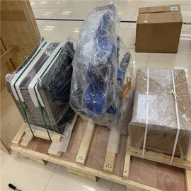 YRC1000ロボット コントローラーを速く、正確な性能に与えるYaskawa Motoman AR1440の6軸線のアーク溶接のロボット
