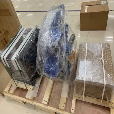 AR1440 1440mm 6つの軸線のアーク溶接のYaskawaのロボット腕