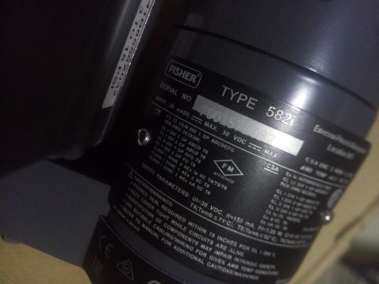 滑茎の制御弁アセンブリが付いているFisher3582空気弁のポジシァヨナー