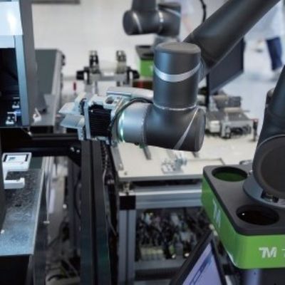 6つの軸線のオートメーションの産業ロボティック腕Tm5共同のロボット