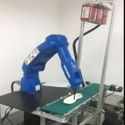 ロボットをパレットで運搬するために使用されるMotoman GP7 6の軸線の工業用ロボットの腕