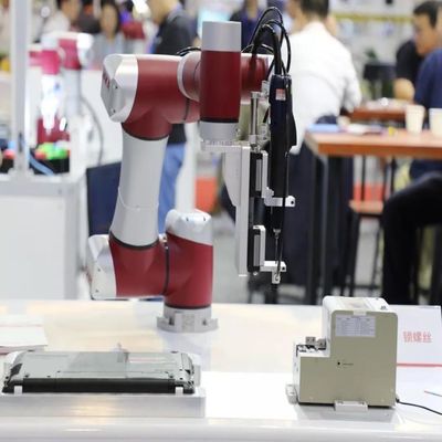 6軸線の自動溶接のロボットのためのロボティック腕JAKA Zu 12 Cobotのロボット