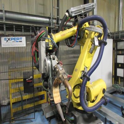 ロボティック溶接のためのスポット溶接のロボット6軸線のロボット腕の価格R-2000iC-165F