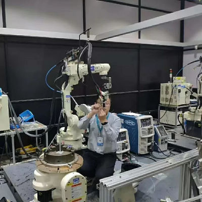 ティグ溶接のロボット6軸線FD-V8の外的な溶接トーチDM350の医療機器