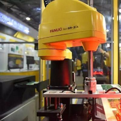 物質的な処理装置のための一突きおよび場所機械として3kgペイロードのロボティック腕を搭載する4 Aixs ScaraのロボットSr3iA
