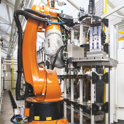 6軸線のロボットを扱うための産業ロボティック腕KR 500のR2830一突きそして場所