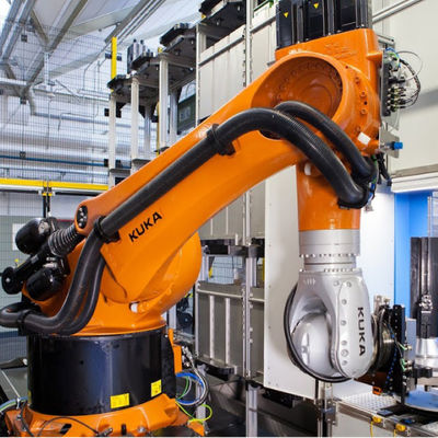 6軸線のロボットを扱うための産業ロボティック腕KR 500のR2830一突きそして場所