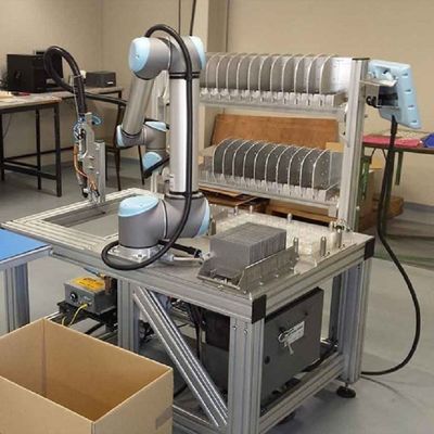 一突きおよび場所機械のために共同ロボットとして5KGペイロードのマニピュレーターとのCobotの軽量のロボットUR 5e
