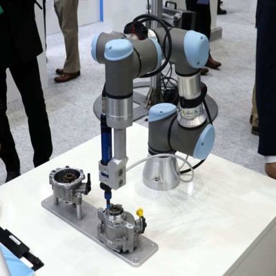 視覚分類のCobotのための共同のロボットURロボットUR3e 6軸線のロボティック腕