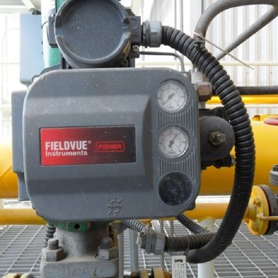 制御弁によって使用される弁の部品として高く有効なFIELDVUEの広告DVC6200デジタル弁コントローラー