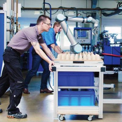 電子共同のロボットのための組み立てロボットUR16e 6の軸線のロボティック腕