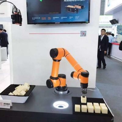一突きおよび場所の共同のロボットのためのAUBOのロボットAUBO i3 6軸線のロボティック腕