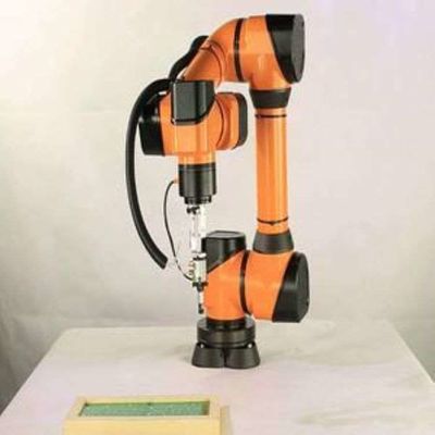 AUBO I10 コボット ロボットアーム 6 軸 協働ロボットとして操作する