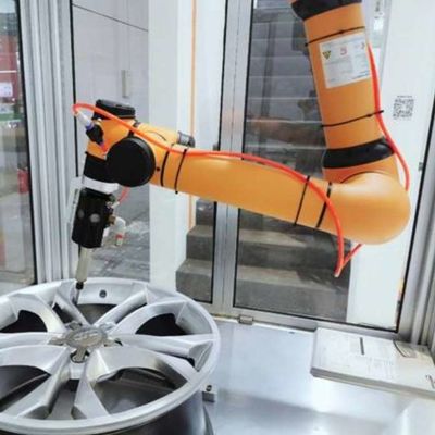 共同のロボットとして負荷および荷を下すことのためのCobot AUBO I16 6の軸線