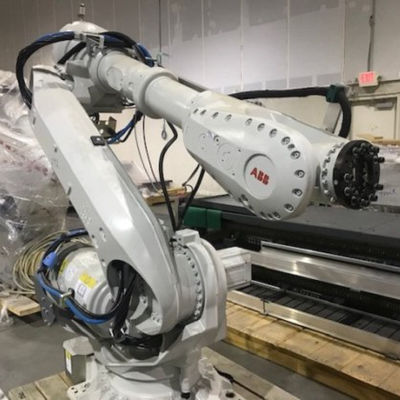 ABBの工業用ロボットは6つの軸線のロボット腕の一突きおよび場所のペイロード155Kg機械を選び、置く