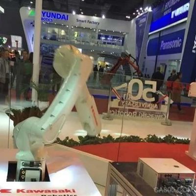 組み立てロボットとして物品取扱いのための6つの軸線の工業用ロボットの腕RS007N