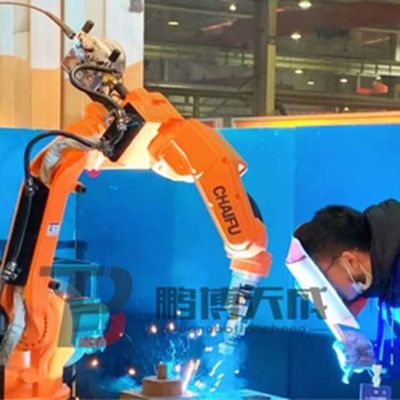 自動溶接ロボット SF6-C1440 6 軸 自動溶接ロボットのための産業用ロボット腕