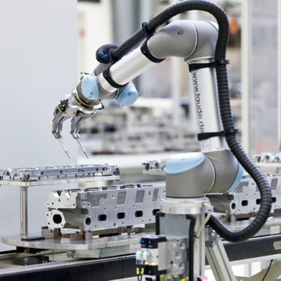 工業用ロボットUR5の普遍的なロボティック腕6の軸線のグリッパーの機械類の企業装置の一突きおよび場所機械